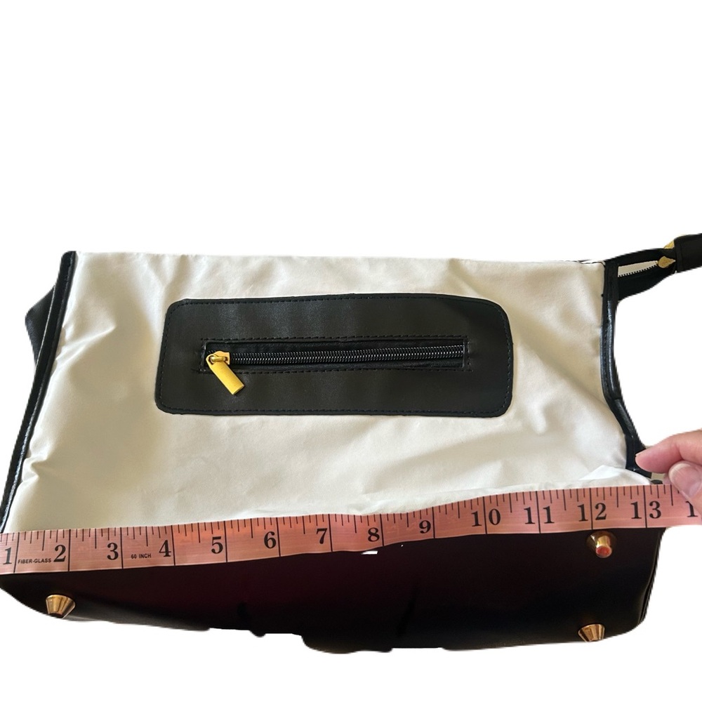 Wink Cat Insulated wine/flask bag Black and White Handbag - Picture 8 of 13